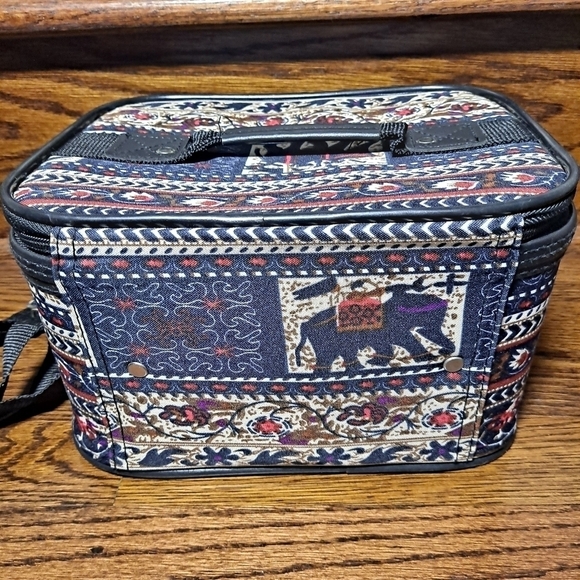Travel Train Makeup Case Elephant Print NWOT - Picture 3 of 9